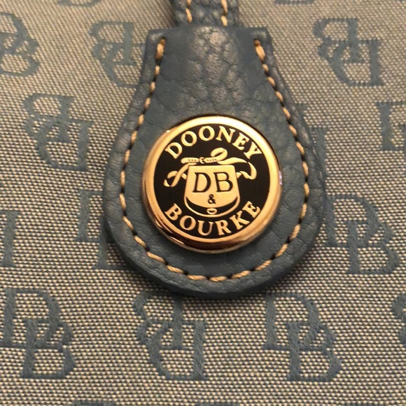 Vintage Dooney & Burke 💙 - Picture 4 of 12